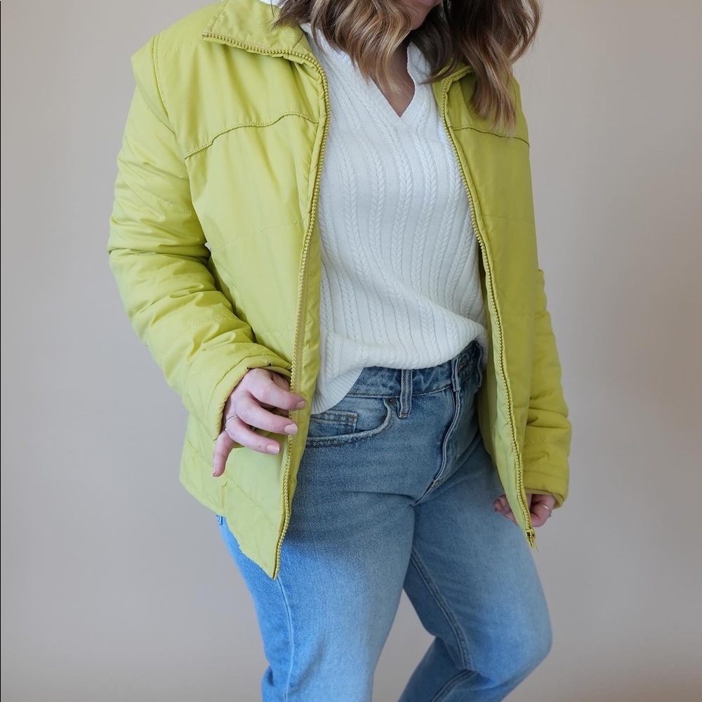 Vintage jacket. Perfect for spring. Light weight but so warm.